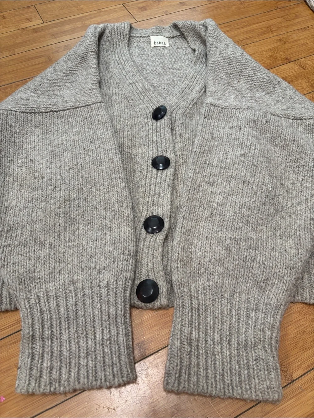 Babaa Neutral Gray Chunky V-Neck Button Front Cardigan